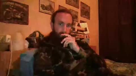 Snapshot of yeti_92 chatting on 02/14/25, 07:23 yeti_92 online show from 02/14/25, 07:23