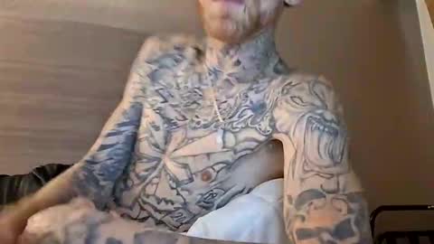 yfwb69xxx online show from 10/18/25, 11:33