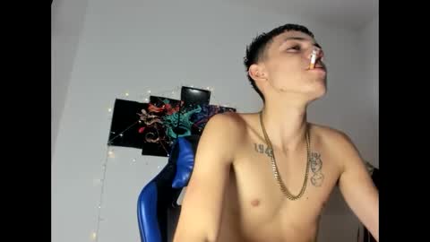 yherferson_45 online show from 04/12/26, 05:12