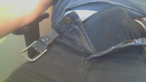 yigalb_ online show from 12/02/24, 08:19