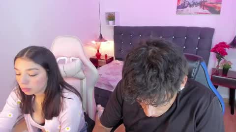 Snapshot of yiing_and_yang chatting on 09/19/25, 09:04 Yiing and yang online show from 09/19/25, 09:04
