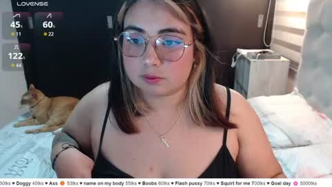hii i am yini online show from 06/25/26, 03:06
