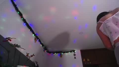 Yiny online show from 12/27/24, 10:12