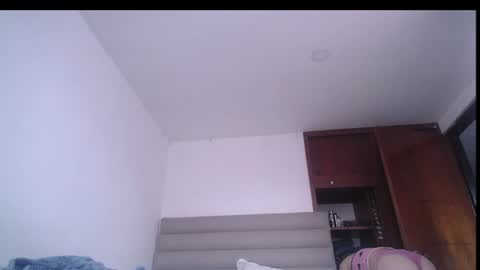 Snapshot of yinn_silver chatting on 06/29/26, 11:32 Yiny online show from 06/29/26, 11:32