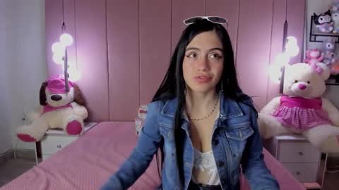 yinyang_luar online show from 11/30/25, 11:36