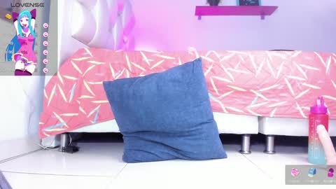 Yiovanna online show from 01/15/25, 02:56