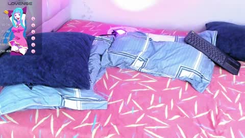 Yiovanna online show from 02/08/25, 03:42