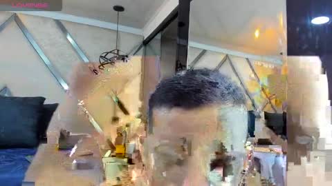 Yiyo online show from 04/15/26, 04:19