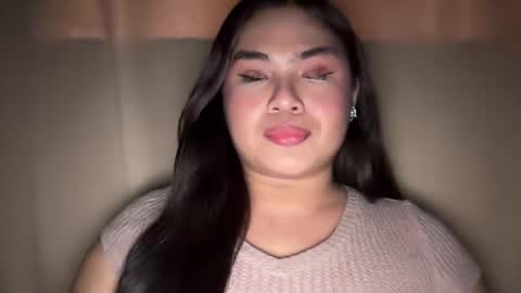 yllana love online show from 12/21/24, 01:47