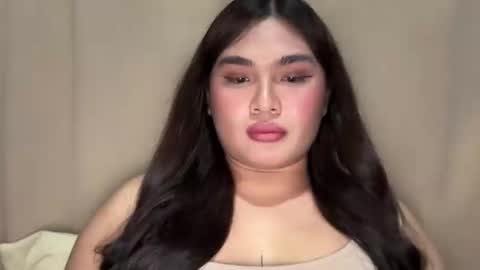 yllana love online show from 12/21/24, 05:40