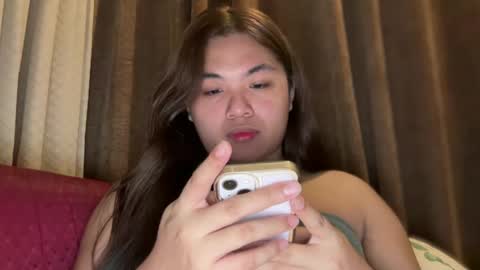 yllana love online show from 02/02/25, 09:13