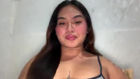 yllana love online show from 02/08/26, 06:22