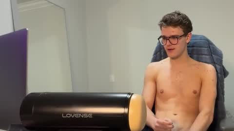 yngdesire1 online show from 02/15/26, 06:10