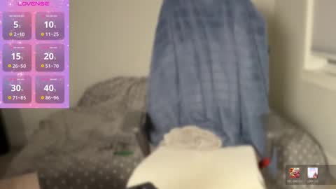 yngdesire1 online show from 02/15/26, 07:51