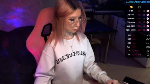     online show from 12/30/24, 09:40