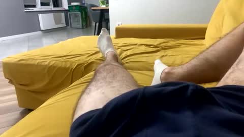 Snapshot of ynno31 chatting on 09/21/25, 08:43 Giannis online show from 09/21/25, 08:43