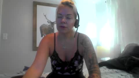 Yogiblondebangme online show from 09/26/25, 03:16