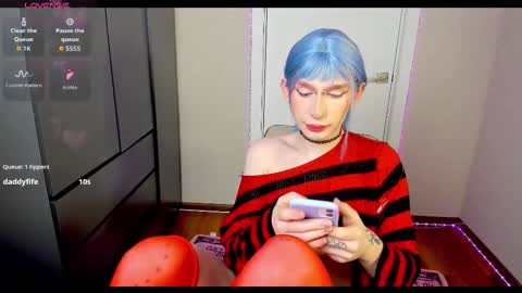 Mikaella - Mika online show from 01/16/26, 09:30