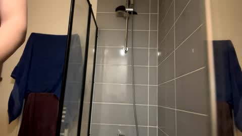 Snapshot of yojojoxxxxx chatting on 02/14/25, 05:46 yojojoxxxxx online show from 02/14/25, 05:46