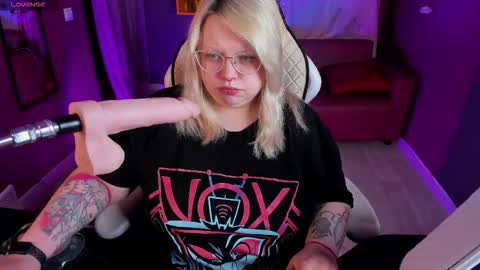 Yoki online show from 03/23/26, 06:39