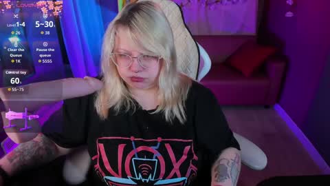 Yoki online show from 04/04/26, 06:33