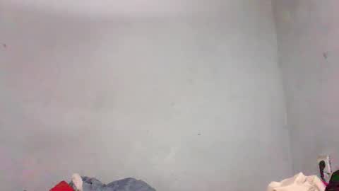 yolandrina05 online show from 09/28/25, 09:25