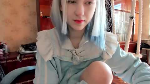 Yoonhee Kiss online show from 10/23/25, 09:08