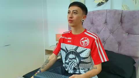 Snapshot of yoshua_smith chatting on 03/28/26, 07:24 Yoshua Smith online show from 03/28/26, 07:24