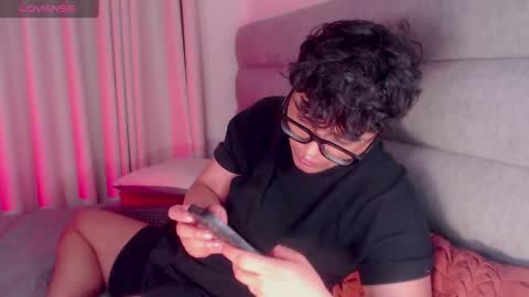 Snapshot of yossefmout chatting on 06/05/26, 12:11 Yossef online show from 06/05/26, 12:11