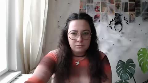Aurora online show from 10/11/25, 10:03
