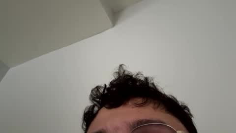 Snapshot of youghsh625 chatting on 04/04/26, 12:46 youghsh625 online show from 04/04/26, 12:46