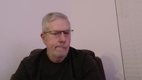 Snapshot of yougogirl_3 chatting on 01/21/25, 12:29 Colorado Guy Straight online show from 01/21/25, 12:29