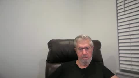 Snapshot of yougogirl_3 chatting on 09/09/25, 02:22 Colorado Guy Straight online show from 09/09/25, 02:22