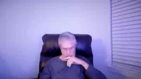 Snapshot of yougogirl_3 chatting on 09/14/25, 12:15 Colorado Guy Straight online show from 09/14/25, 12:15