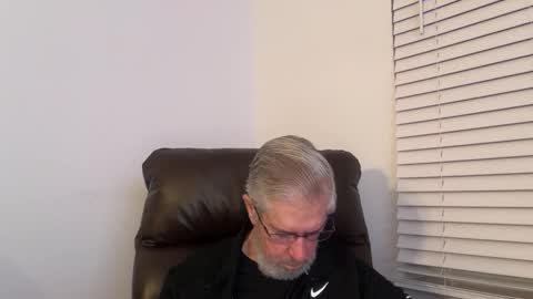 Snapshot of yougogirl_3 chatting on 09/18/25, 07:54 Colorado Guy Straight online show from 09/18/25, 07:54