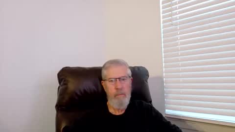 Snapshot of yougogirl_3 chatting on 10/21/25, 01:12 Colorado Guy Straight online show from 10/21/25, 01:12