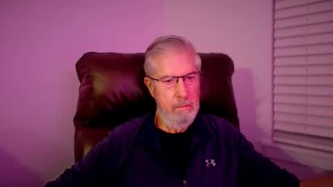 Colorado Guy Straight online show from 10/24/25, 11:28