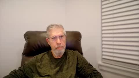 Colorado Guy Straight online show from 11/10/25, 12:37