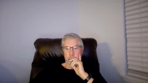 Colorado Guy Straight online show from 01/12/26, 01:05