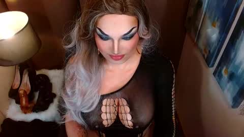 Snapshot of your1truequeen chatting on 02/13/26, 07:37 QUEEN MADISON online show from 02/13/26, 07:37