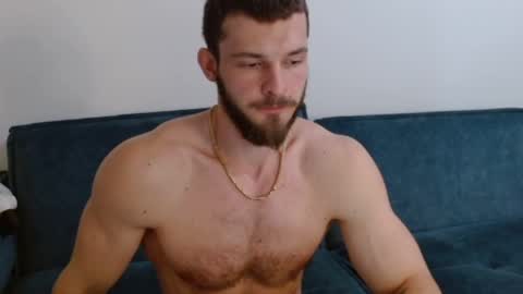 Snapshot of your420_cam chatting on 12/21/24, 01:32 your420_cam online show from 12/21/24, 01:32