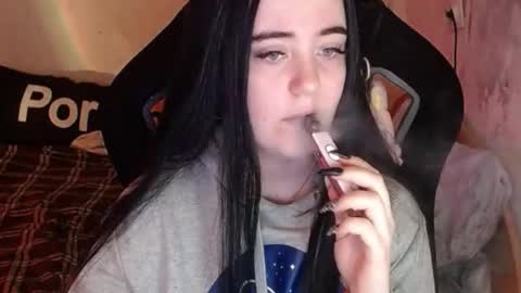 your_8a8y online show from 11/18/25, 04:28