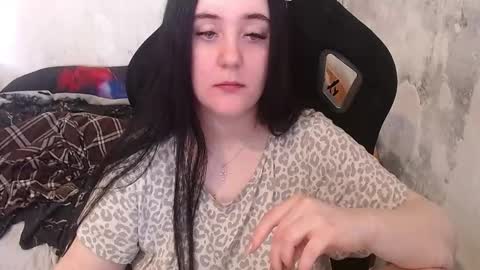 your_8a8y online show from 03/19/26, 07:34