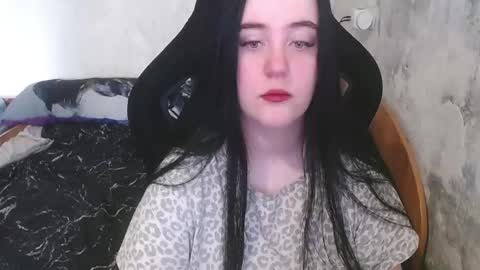 your_8a8y online show from 05/13/26, 08:01