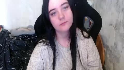 your_8a8y online show from 05/19/26, 08:53