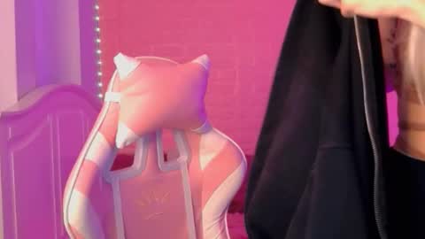 Barbie online show from 02/10/25, 07:17