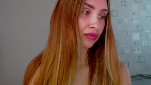 Snapshot of your_ameliaa chatting on 06/16/26, 12:41 Amelia online show from 06/16/26, 12:41