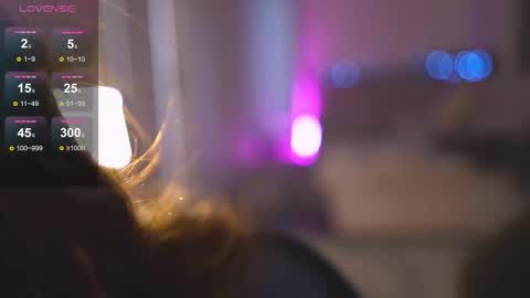 Julia Please Thumbs up me   online show from 02/03/26, 06:22