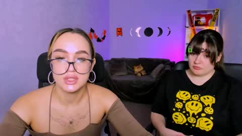 your bunny12 online show from 11/03/25, 09:43