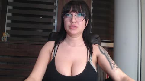 your_bustygirl online show from 04/04/26, 11:46